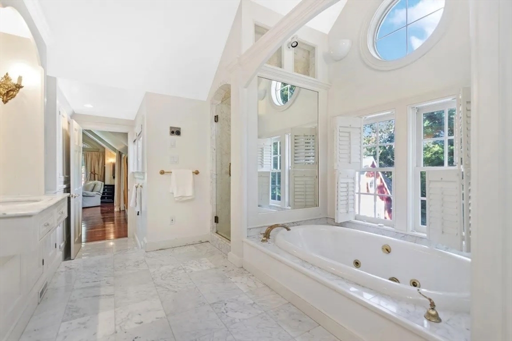 8+ bed, 4+ bath apartment for rent at 171 Marsh Unit 171, Belmont — photo 8 of 19