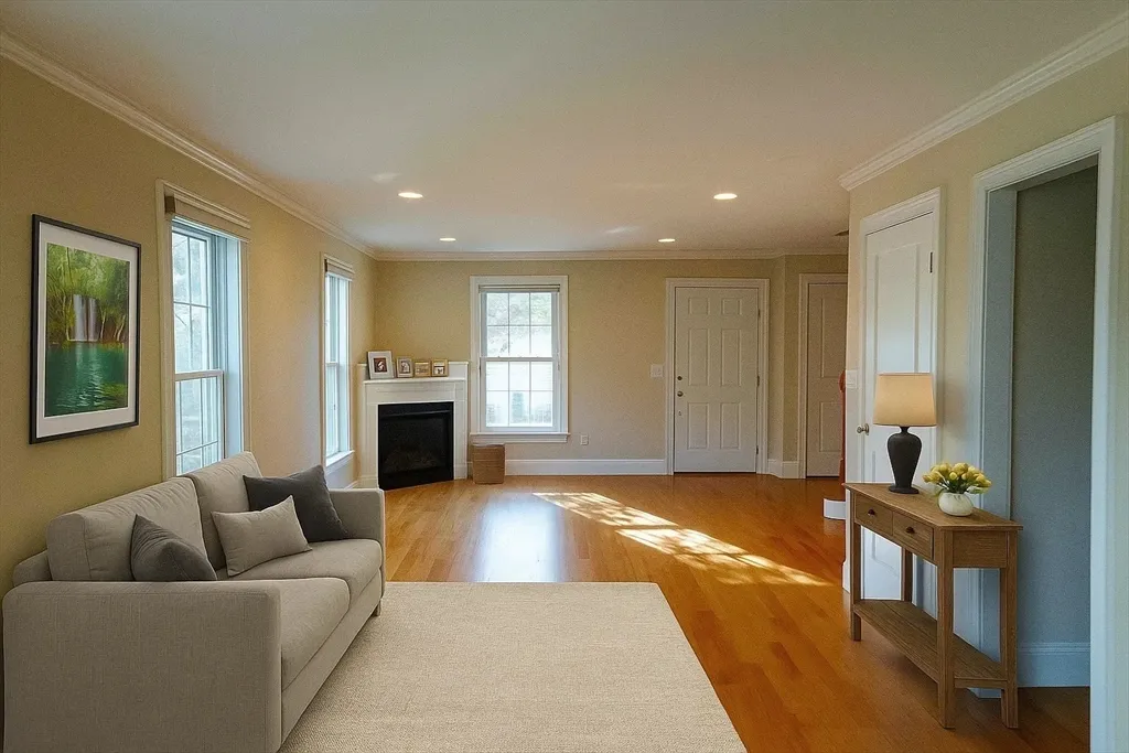 3 bed, 2 bath apartment for rent at 171 N Main St Unit 171, Natick — photo 5 of 19