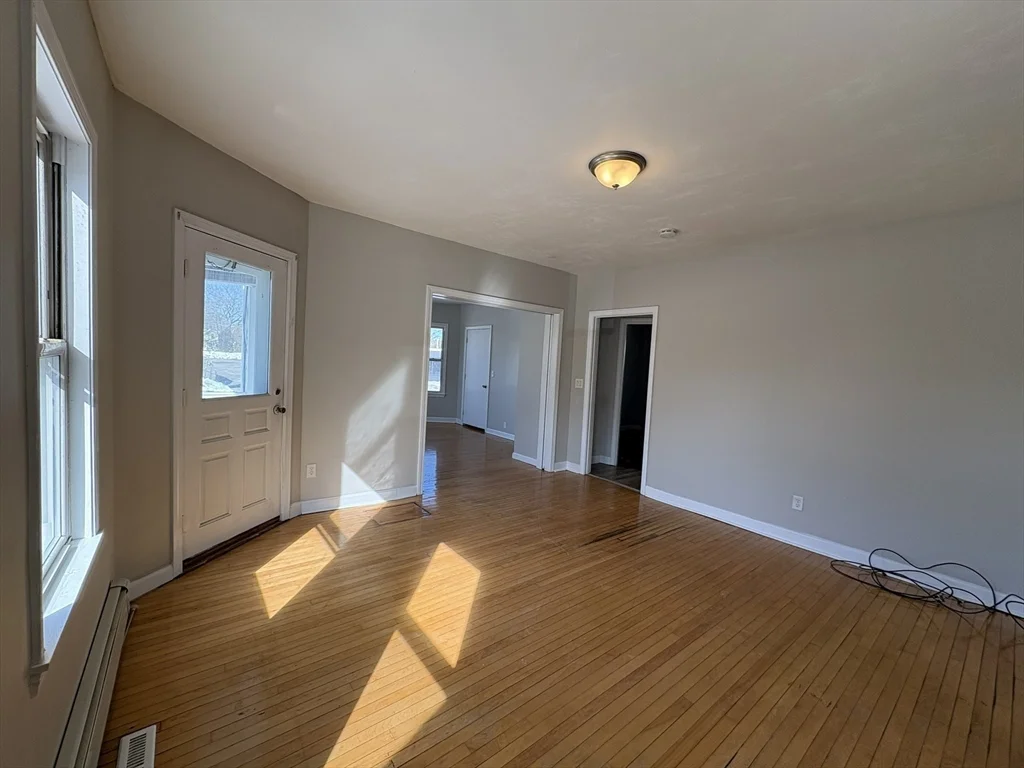 1 bed, 1 bath apartment for rent at 171 Pleasant St Unit 1, Attleboro — photo 7 of 10