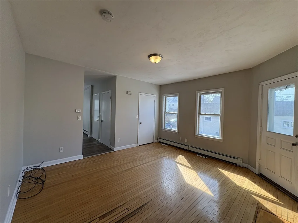 1 bed, 1 bath apartment for rent at 171 Pleasant St Unit 1, Attleboro — photo 6 of 10