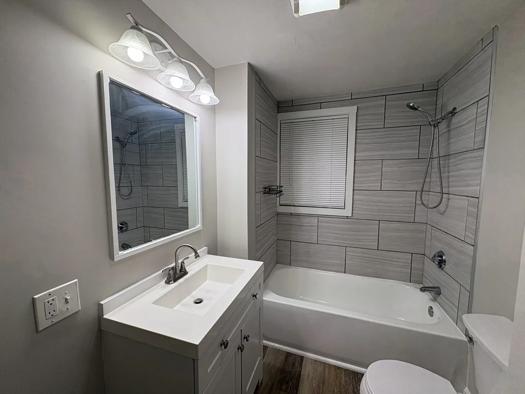 3 bed, 1 bath apartment for rent at 171 Pleasant St Unit 2, Attleboro — photo 1 of 23