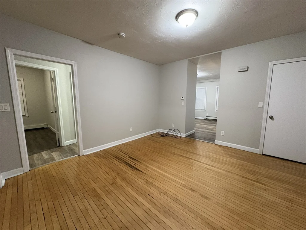 3 bed, 1 bath apartment for rent at 171 Pleasant St Unit 2, Attleboro — photo 9 of 23