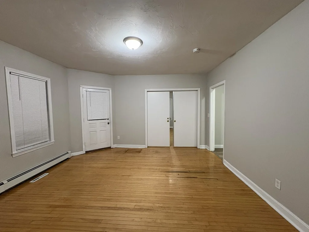 3 bed, 1 bath apartment for rent at 171 Pleasant St Unit 2, Attleboro — photo 8 of 23