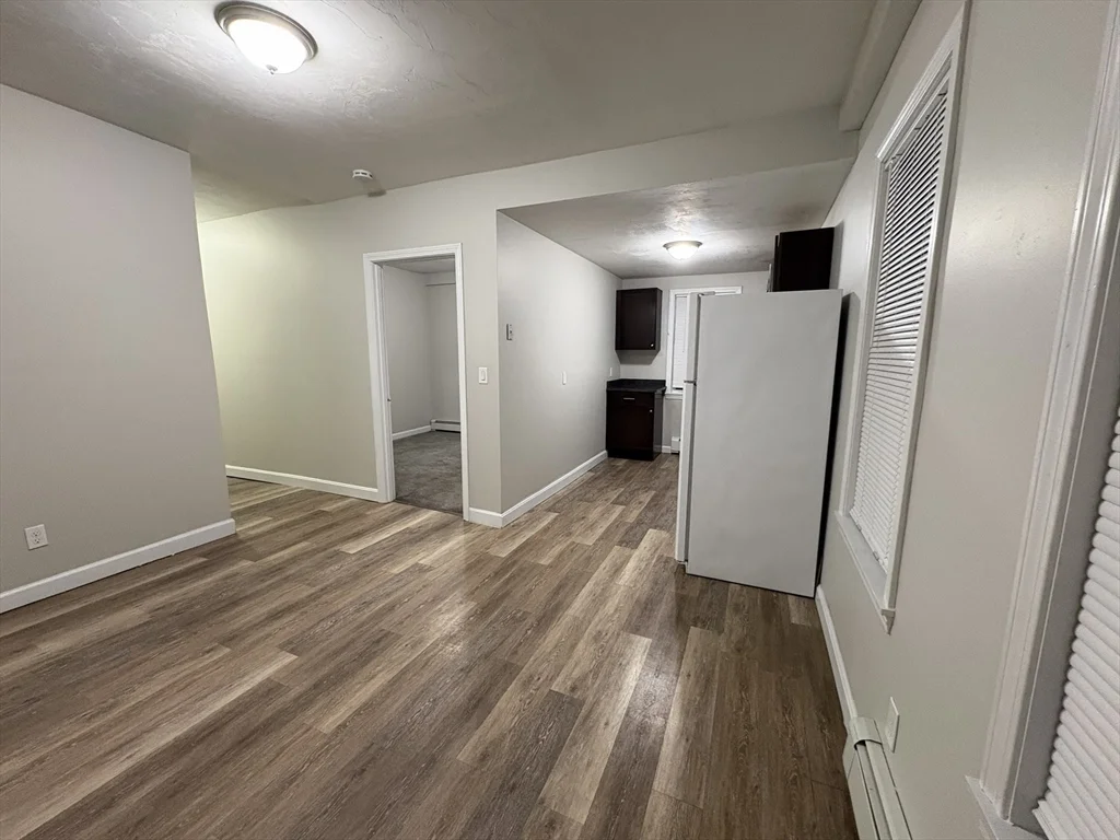 3 bed, 1 bath apartment for rent at 171 Pleasant St Unit 2, Attleboro — photo 14 of 23