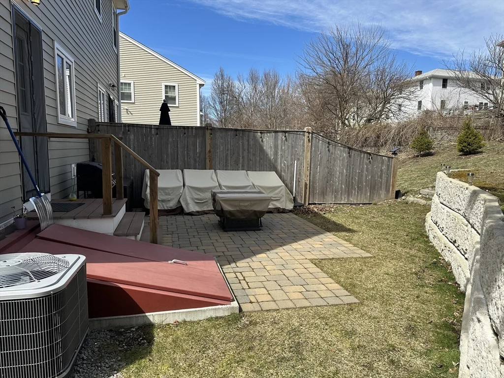 3 bed, 2 bath apartment for rent at 171 Summer St Unit 171, Watertown — photo 9 of 11