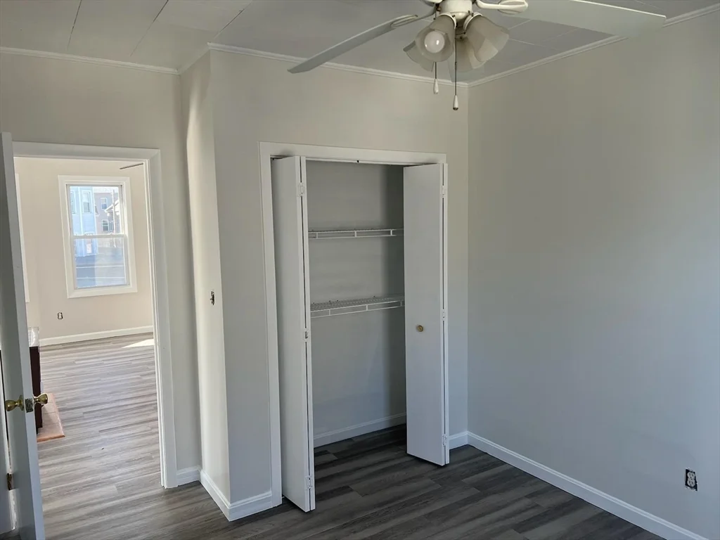 3 bed, 1 bath apartment for rent at 171 Tinkham St Unit 3, New Bedford — photo 6 of 12