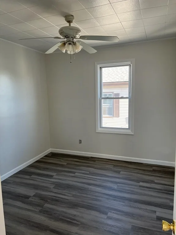 3 bed, 1 bath apartment for rent at 171 Tinkham St Unit 3, New Bedford — photo 5 of 12