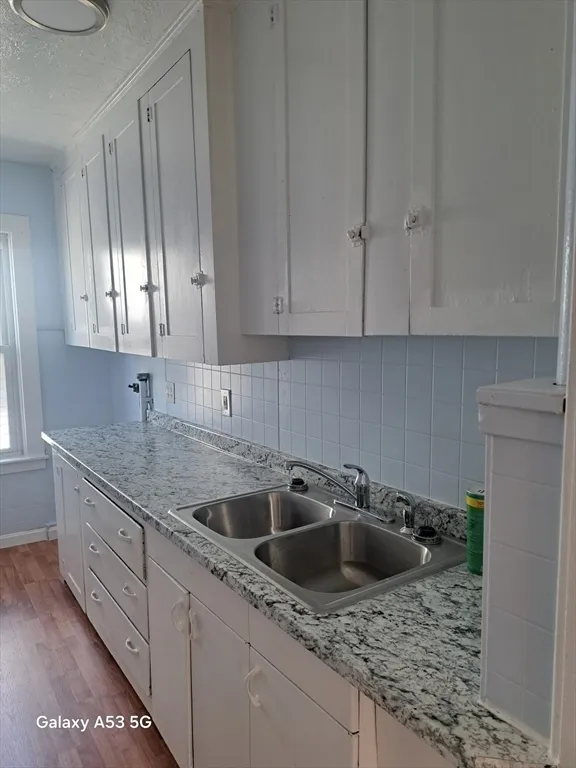 3 bed, 1 bath apartment for rent at 171 Vernon St Unit 3, Quinsigamond Valley — photo 37 of 41
