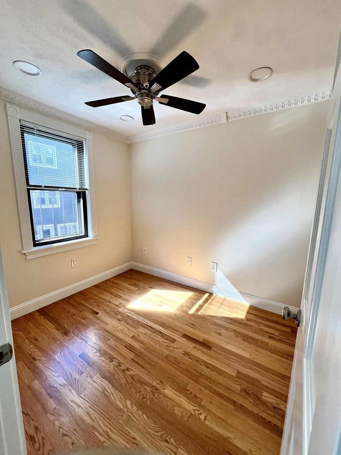 2 bed, 1 bath apartment for rent at 171 W 6th St Unit 2, South Boston — photo 15 of 17