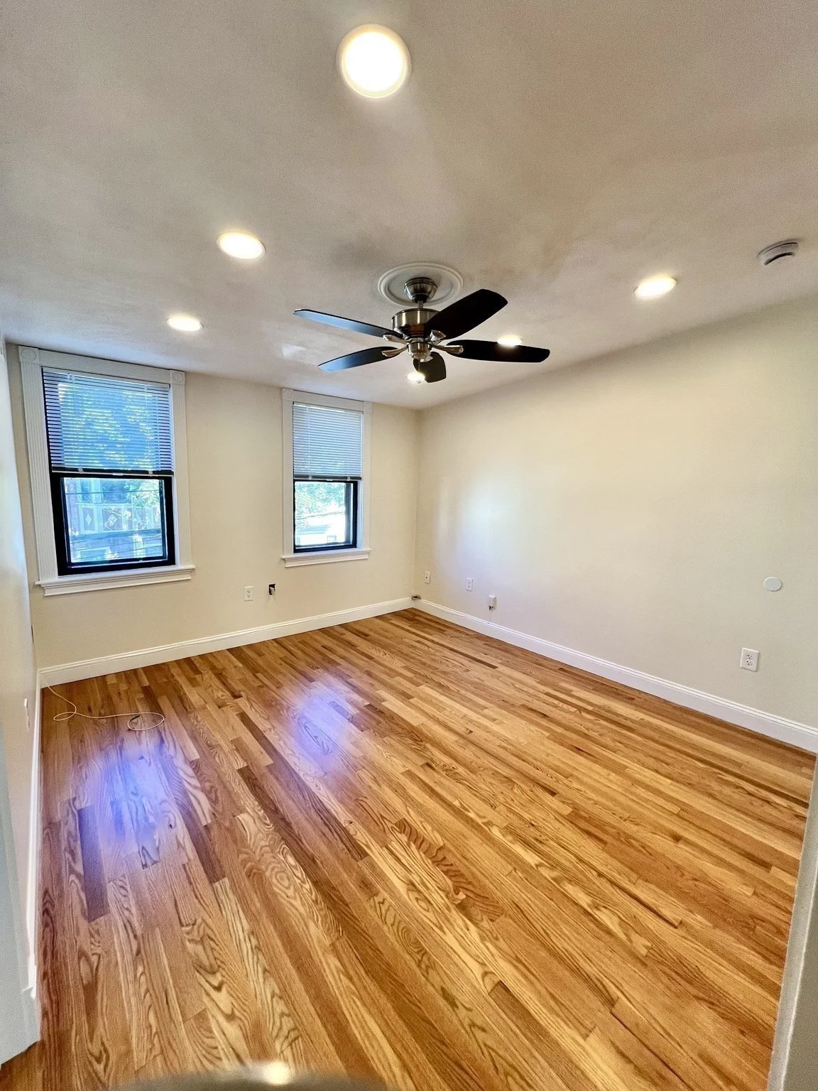 2 bed, 1 bath apartment for rent at 171 W 6th St Unit 2, South Boston — photo 9 of 17