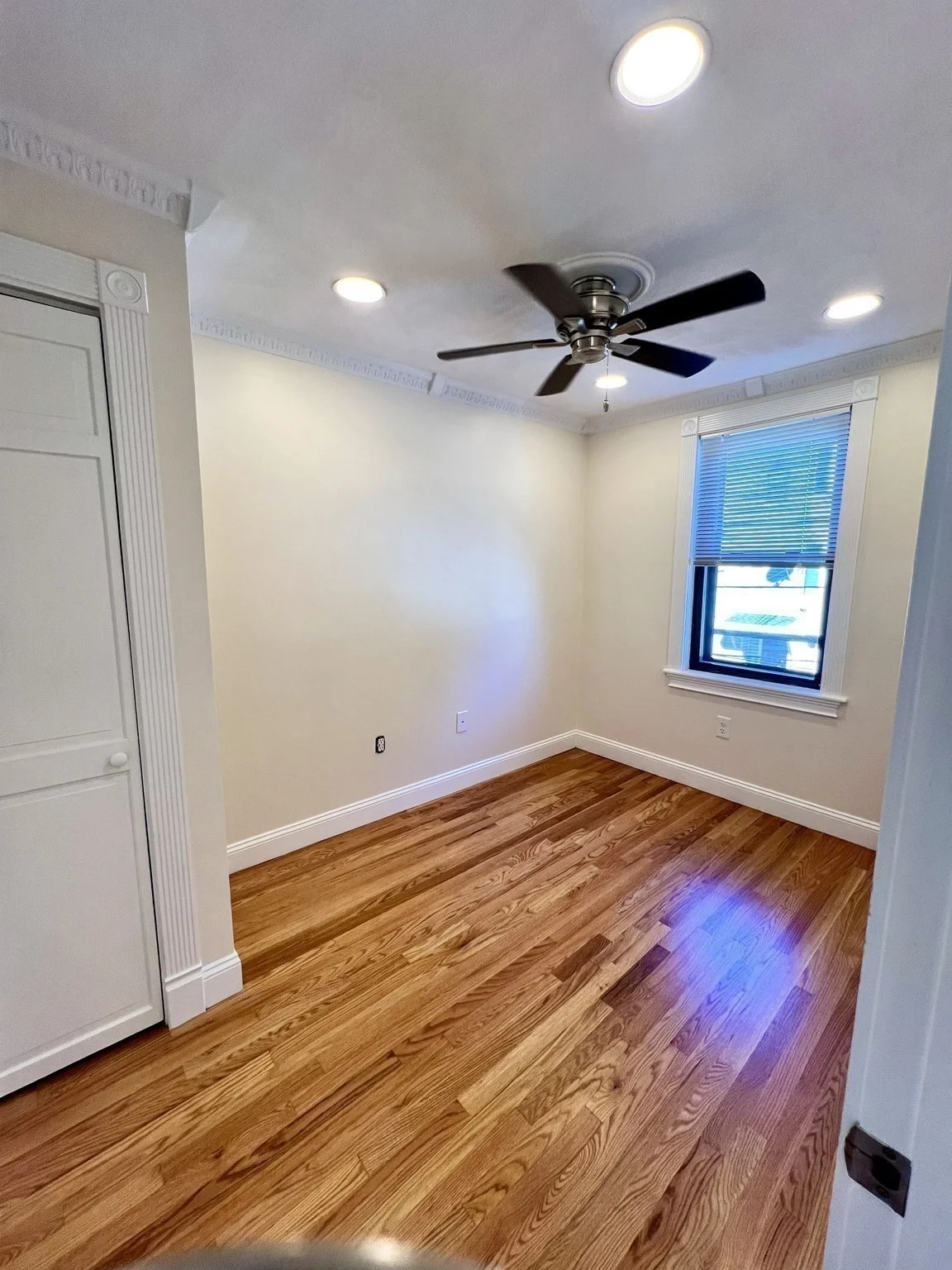 2 bed, 1 bath apartment for rent at 171 W 6th St Unit 2, South Boston — photo 14 of 17