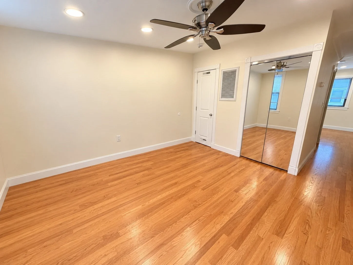 2 bed, 1 bath apartment for rent at 171 W 6th St Unit 2, South Boston — photo 7 of 17