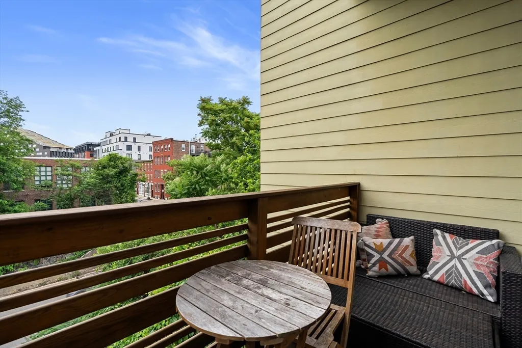 2 bed, 2 bath apartment for rent at 171 W Fourth Unit 4, South Boston — photo 11 of 26