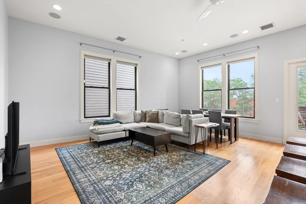 2 bed, 2 bath apartment for rent at 171 W Fourth Unit 4, South Boston — photo 8 of 26
