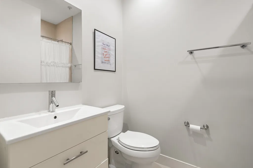 2 bed, 2 bath apartment for rent at 171 W Fourth Unit 4, South Boston — photo 22 of 26