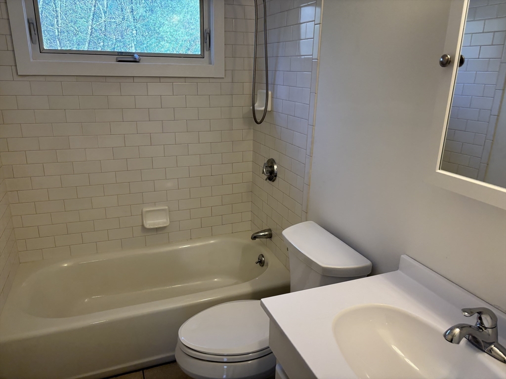 2 bed, 1 bath apartment for rent at 171 Ware St Unit 11, Mansfield — photo 16 of 24