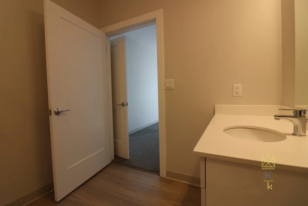 3 bed, 2 bath apartment for rent at 171 Washington St Unit 2311, Brighton — photo 20 of 20