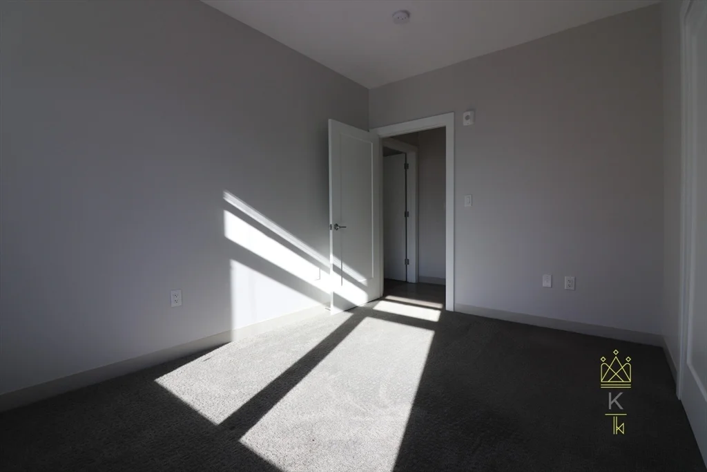 3 bed, 2 bath apartment for rent at 171 Washington St Unit 2311, Brighton — photo 5 of 20