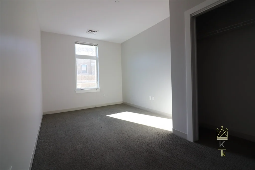 3 bed, 2 bath apartment for rent at 171 Washington St Unit 2311, Brighton — photo 8 of 20