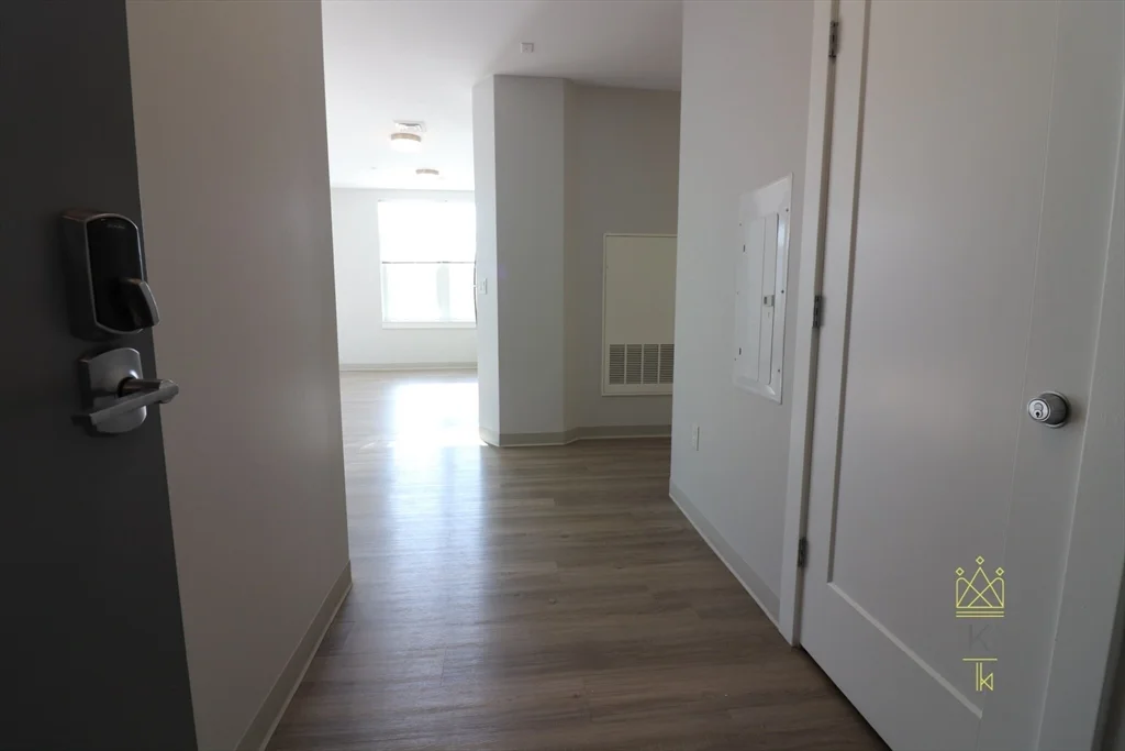 3 bed, 2 bath apartment for rent at 171 Washington St Unit 2311, Brighton — photo 9 of 20