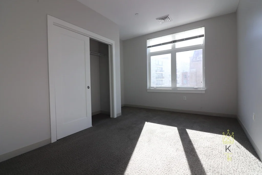 3 bed, 2 bath apartment for rent at 171 Washington St Unit 2311, Brighton — photo 7 of 20
