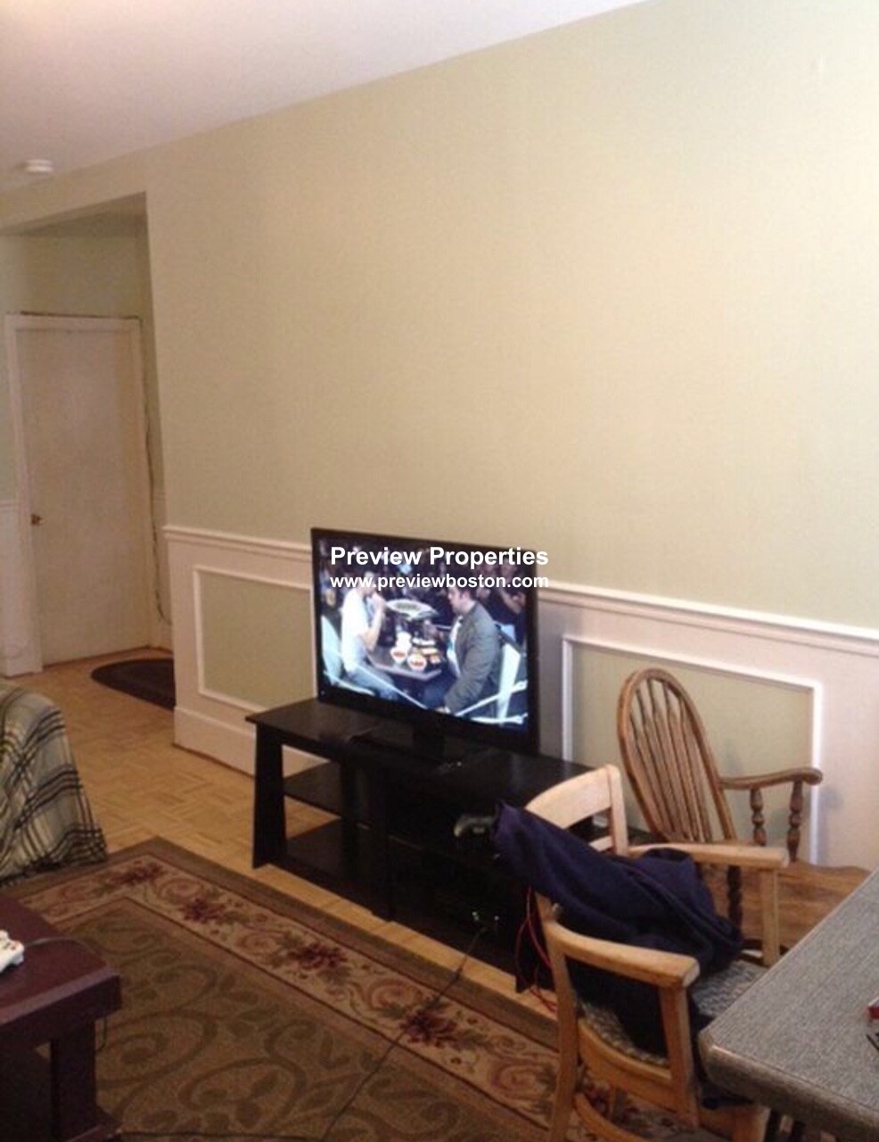 3 bed, 1 bath apartment for rent at 1710 Commonwealth Ave Unit 1P, Brighton — photo 1 of 12