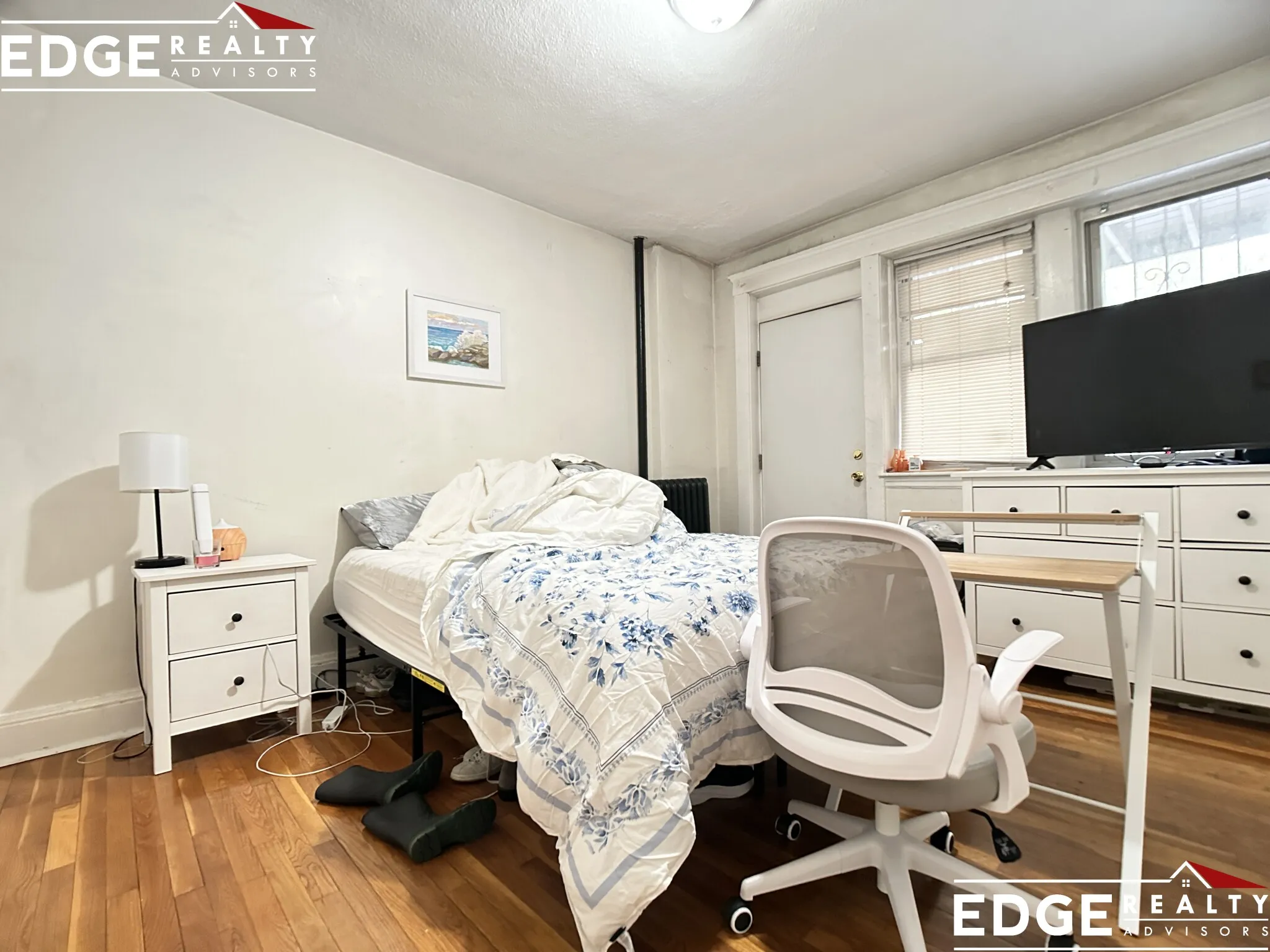 3 bed, 1.5 bath apartment for rent at 1711 Commonwealth Ave Unit 1, Brighton — photo 7 of 8