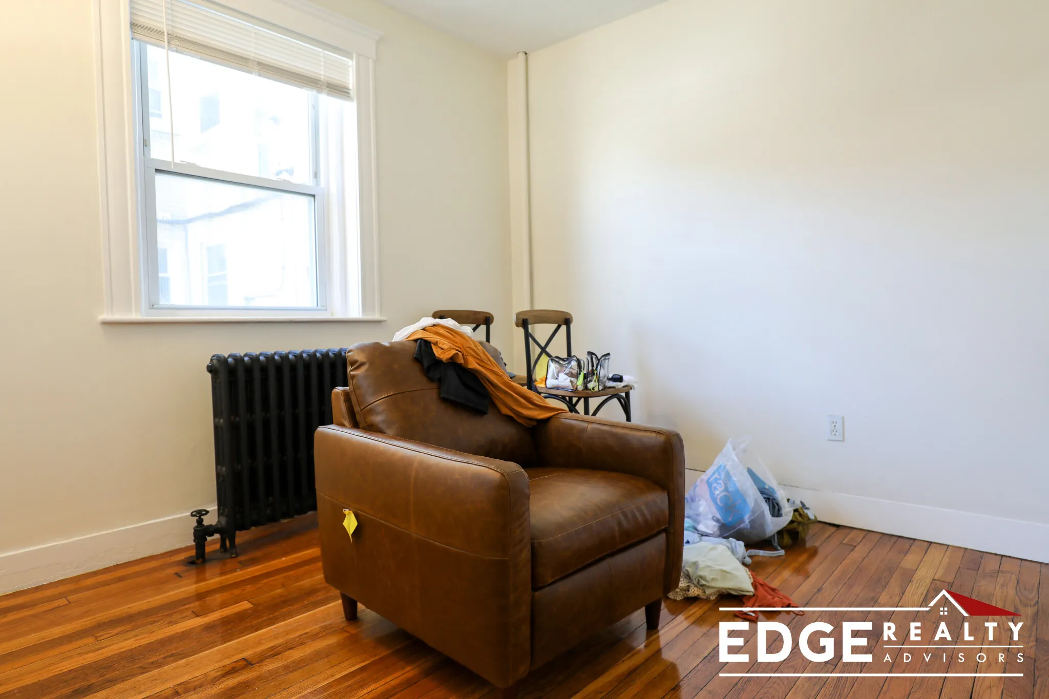 3 bed, 1.5 bath apartment for rent at 1711 Commonwealth Ave Unit 2, Brighton — photo 11 of 14