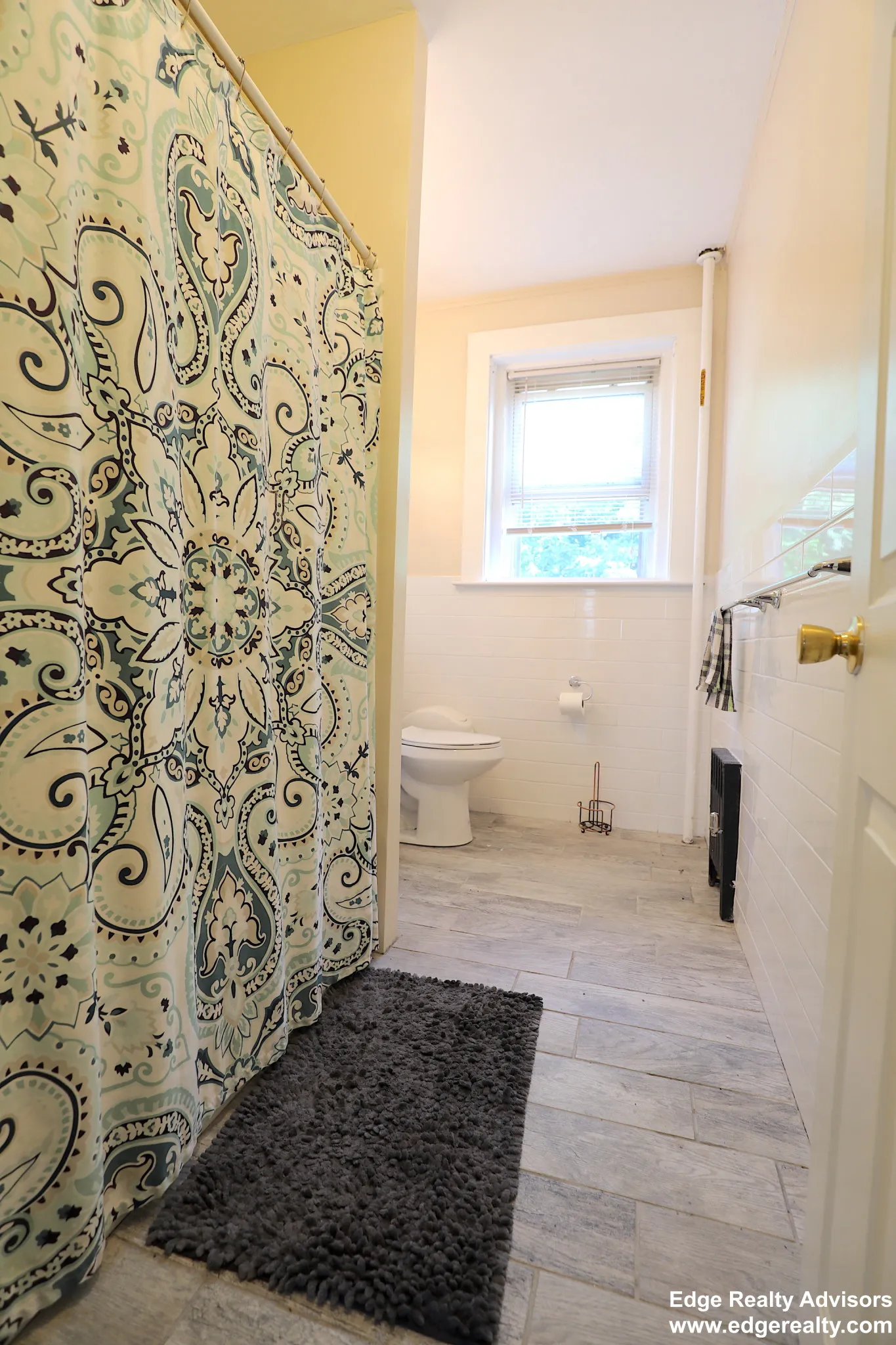 4 bed, 1.5 bath apartment for rent at 1711 Commonwealth Ave Unit 3, Brighton — photo 5 of 9