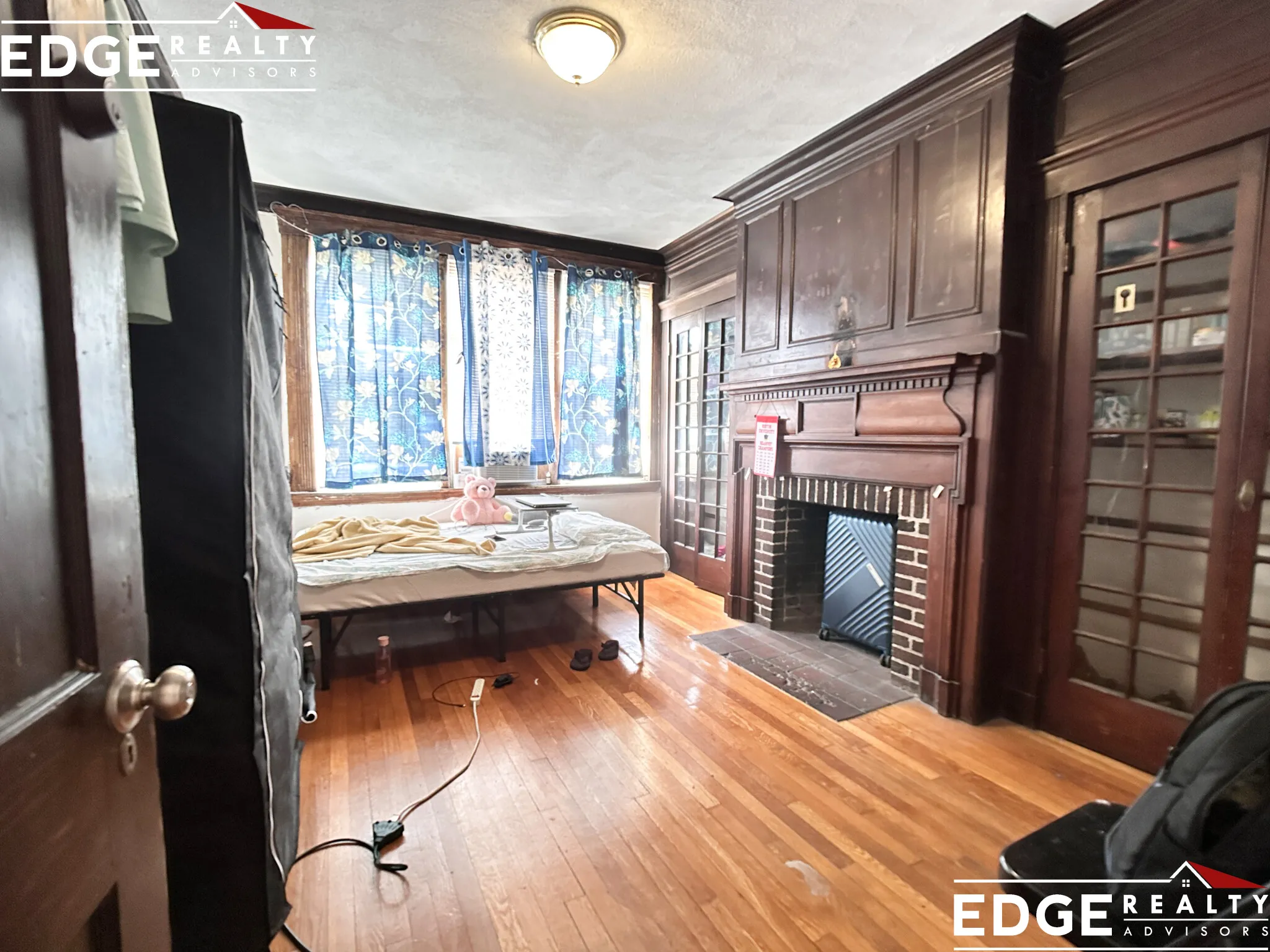 4 bed, 2 bath apartment for rent at 1711 Commonwealth Ave Unit 6, Brighton — photo 3 of 9