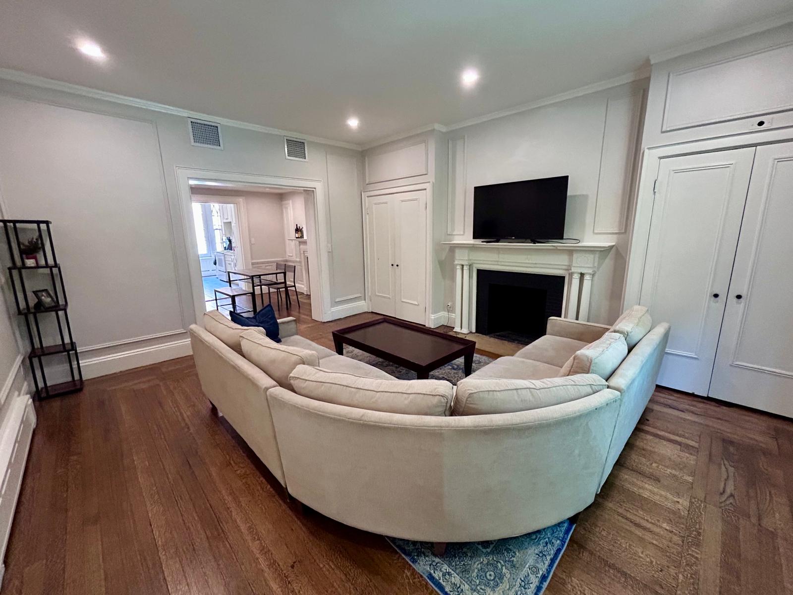 3 bed, 1 bath apartment for rent at 1712 Beacon St Unit 1, Brookline — photo 4 of 27