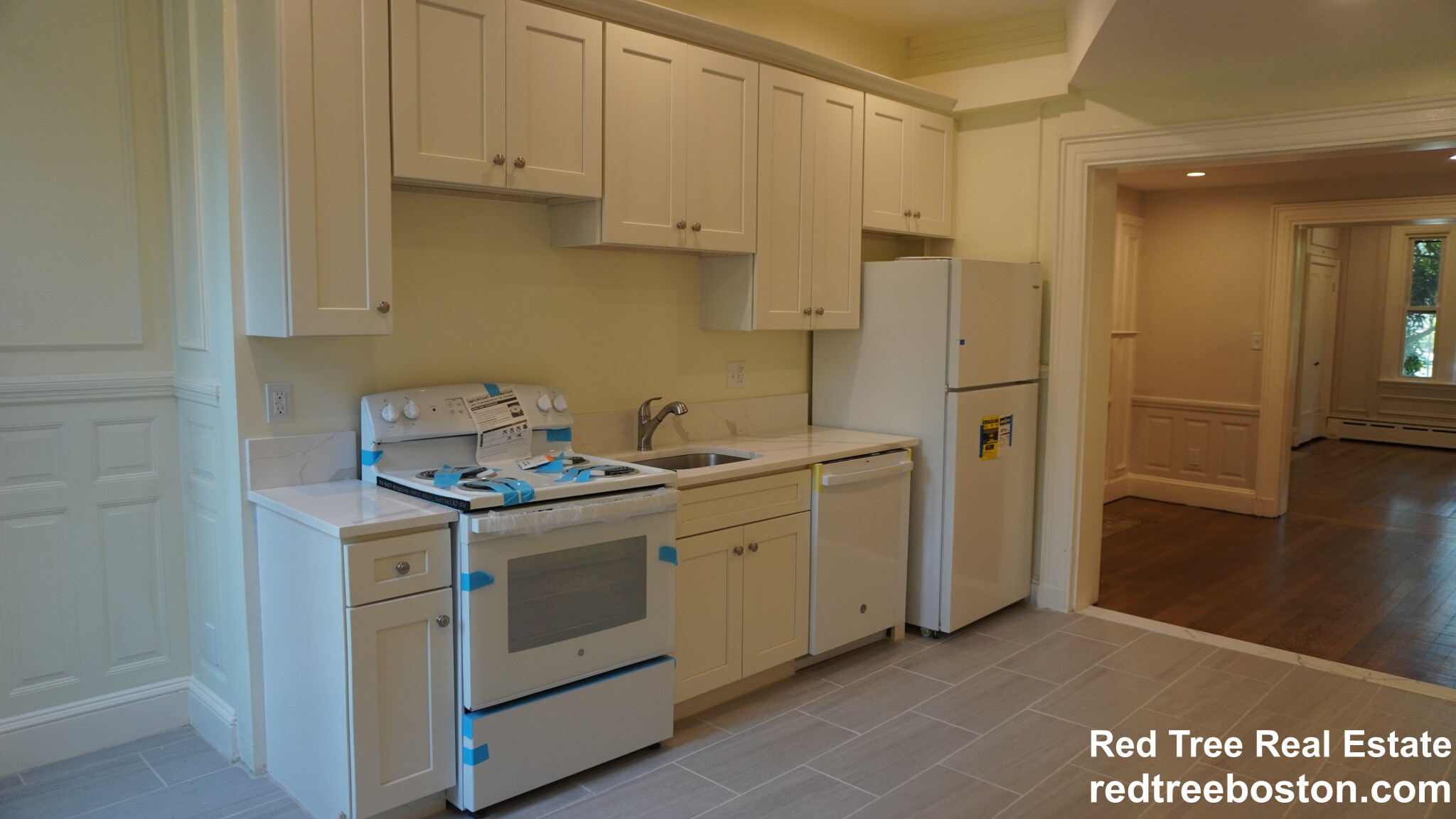 3 bed, 1 bath apartment for rent at 1712 Beacon St Unit 11, Brookline — photo 9 of 18