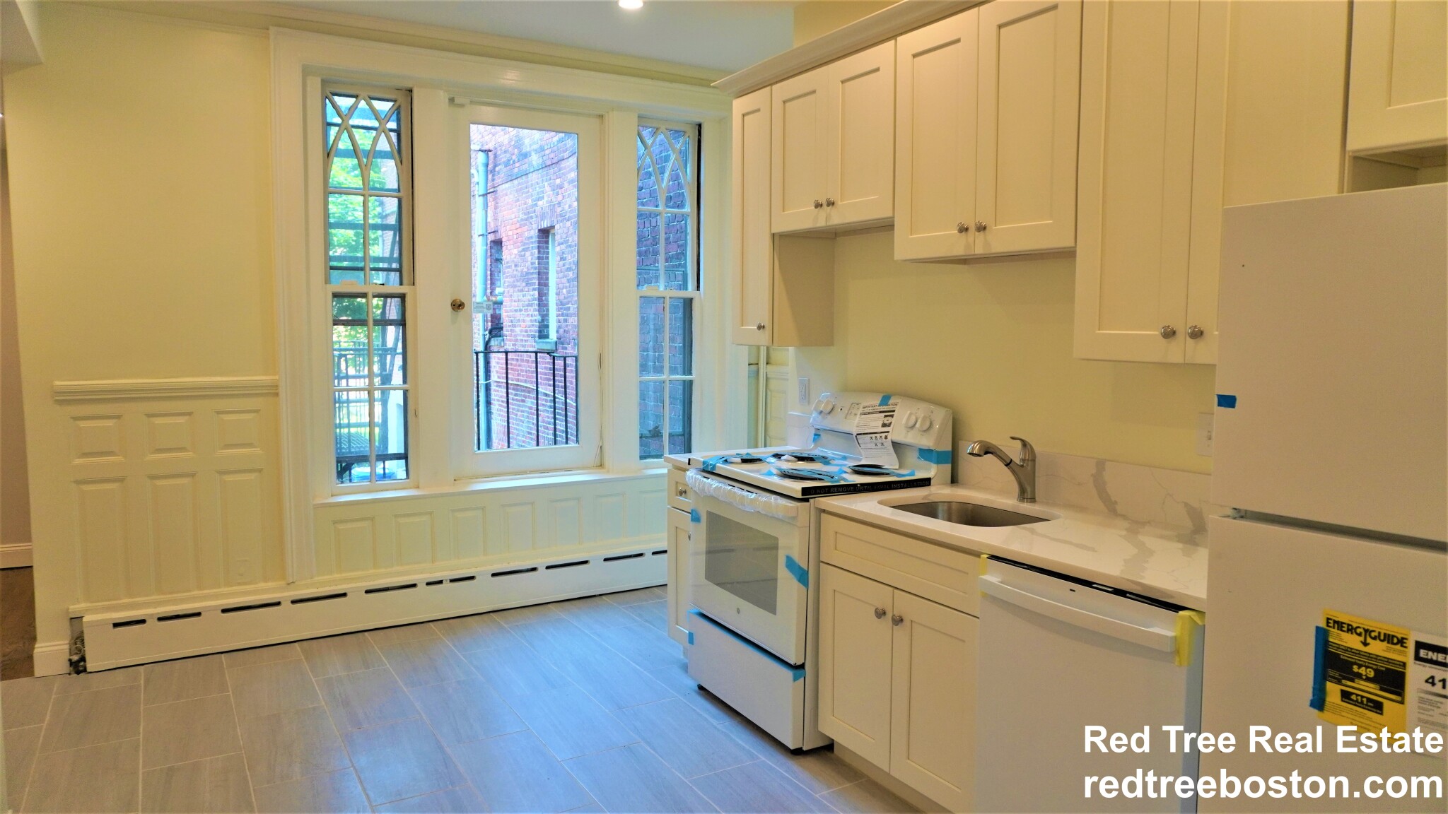 3 bed, 1 bath apartment for rent at 1712 Beacon St Unit 11, Brookline — photo 8 of 18