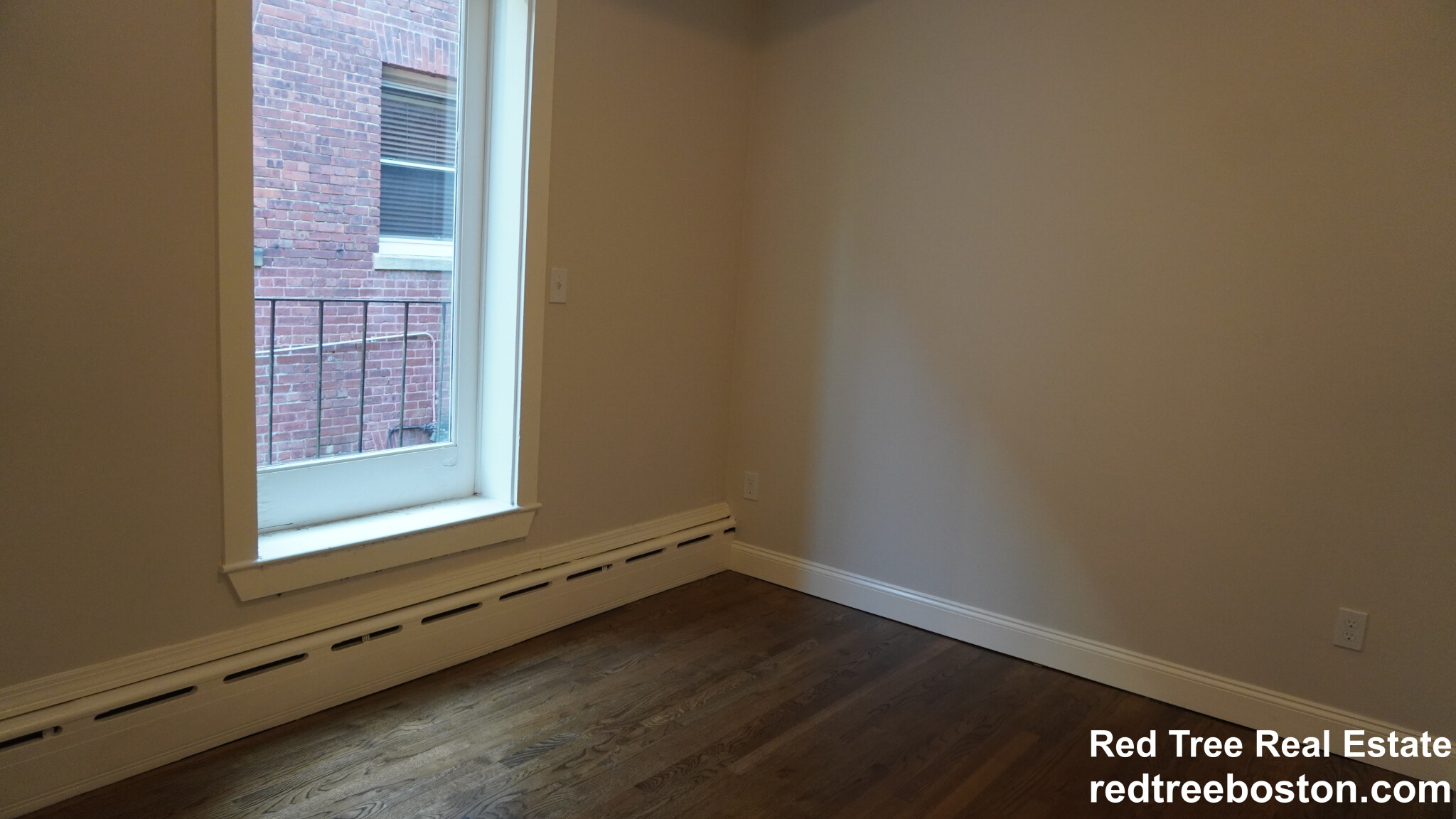 3 bed, 1 bath apartment for rent at 1712 Beacon St Unit 11, Brookline — photo 12 of 18