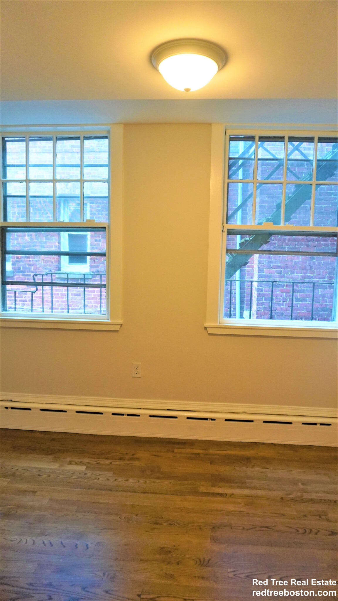 3 bed, 1 bath apartment for rent at 1712 Beacon St Unit 11, Brookline — photo 10 of 18