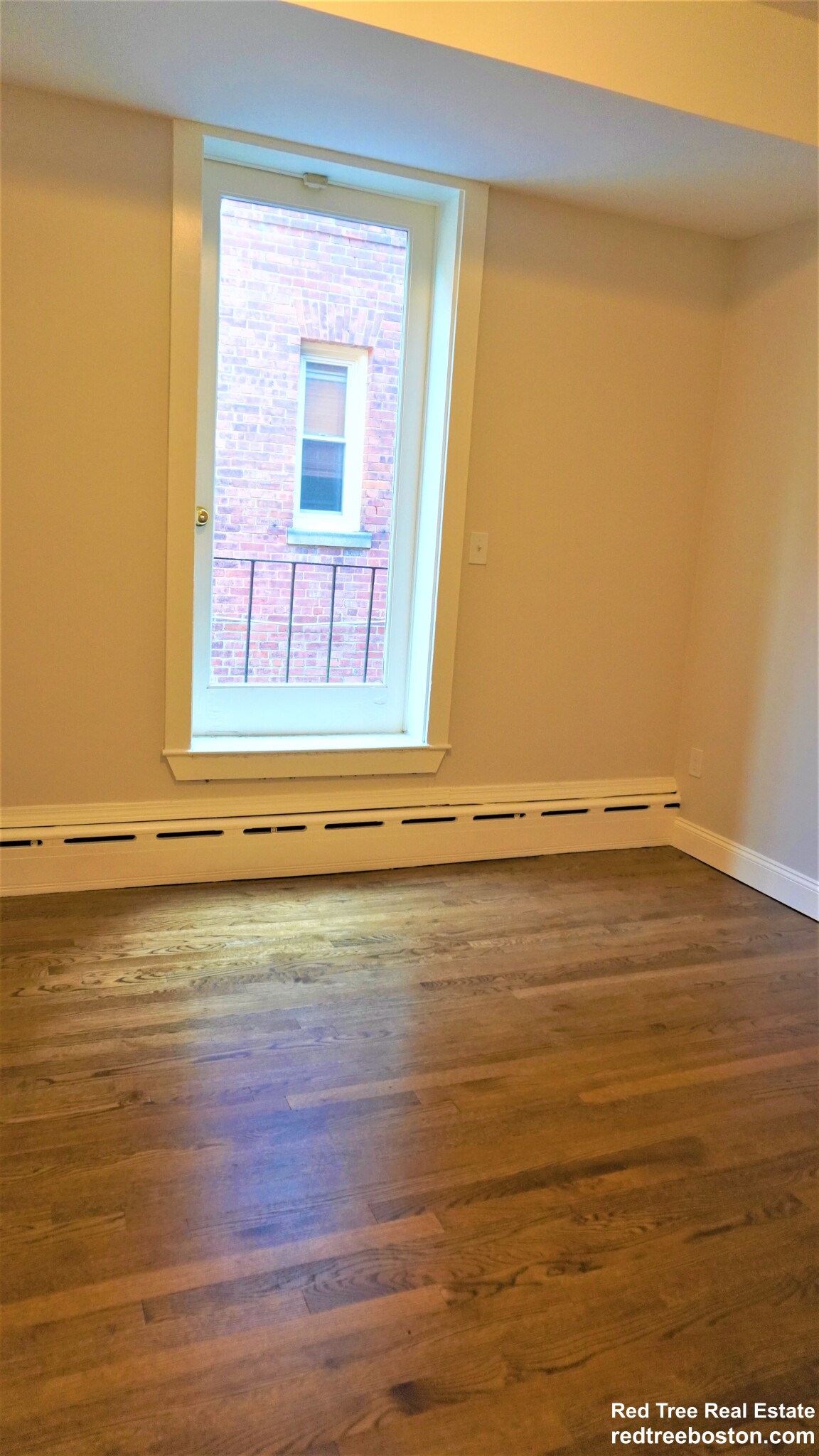 3 bed, 1 bath apartment for rent at 1712 Beacon St Unit 11, Brookline — photo 13 of 18