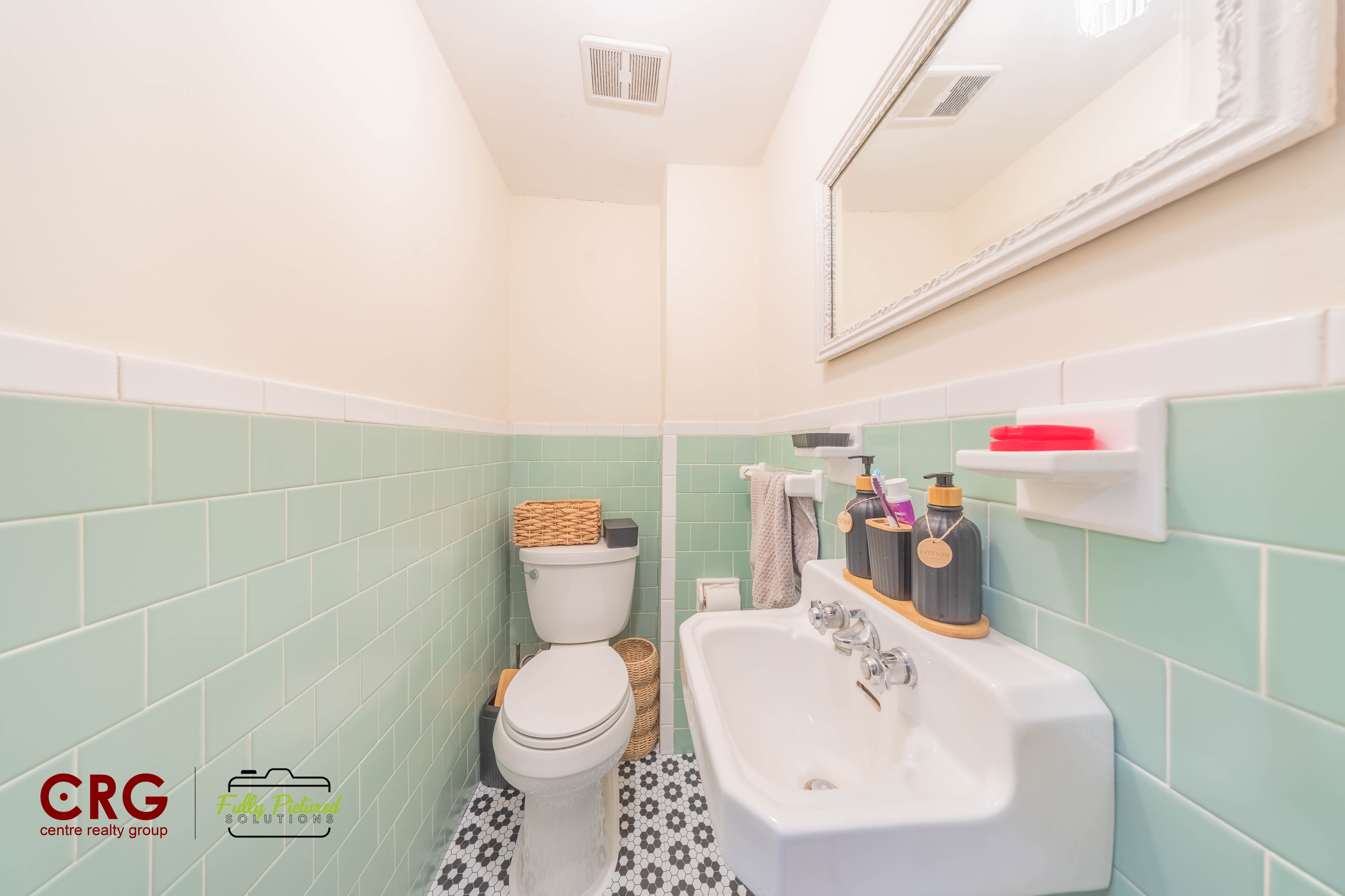 2.5 bed, 2.5 bath apartment for rent at 1712 Beacon St Unit 2, Brookline — photo 12 of 24