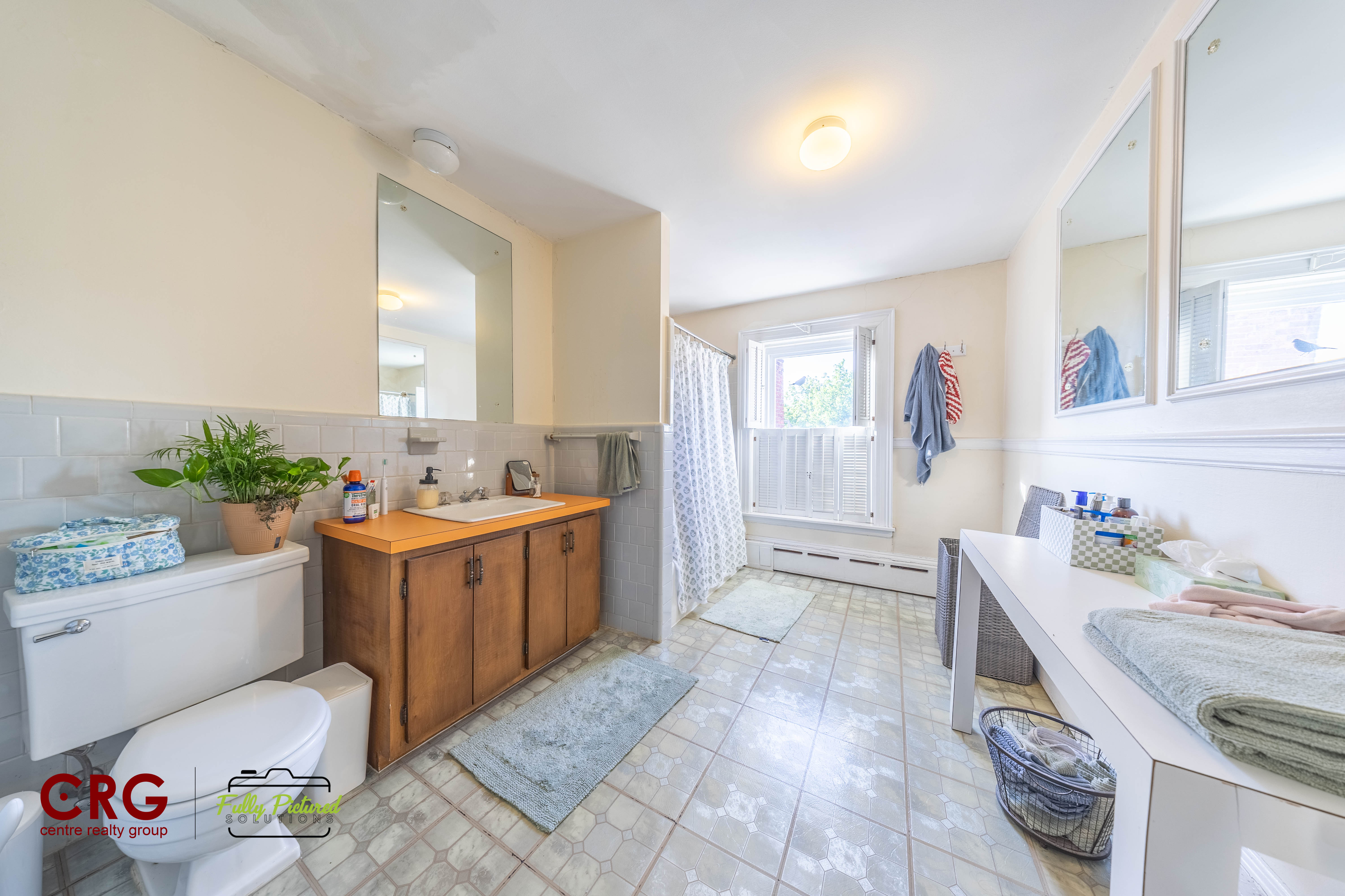 2.5 bed, 2.5 bath apartment for rent at 1712 Beacon St Unit 2, Brookline — photo 22 of 24