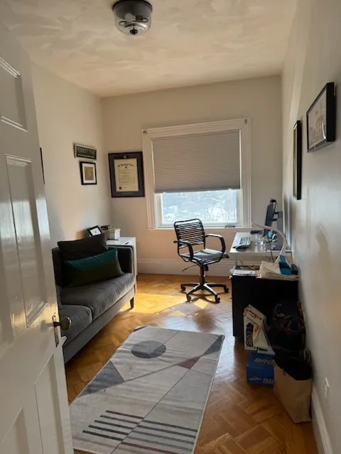 3 bed, 2 bath apartment for rent at 1714 Beacon St Unit 2, Brookline — photo 7 of 12
