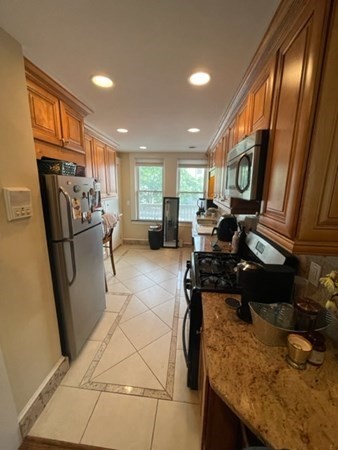 2 bed, 1 bath apartment for rent at 1714 Commonwealth Unit 4, Brighton — photo 7 of 12