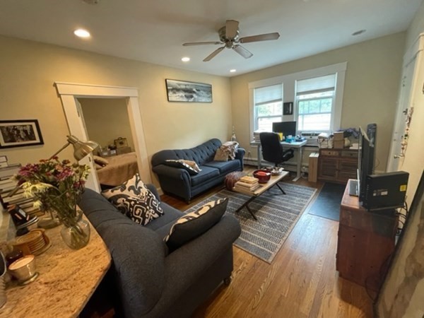 2 bed, 1 bath apartment for rent at 1714 Commonwealth Unit 4, Brighton — photo 4 of 12