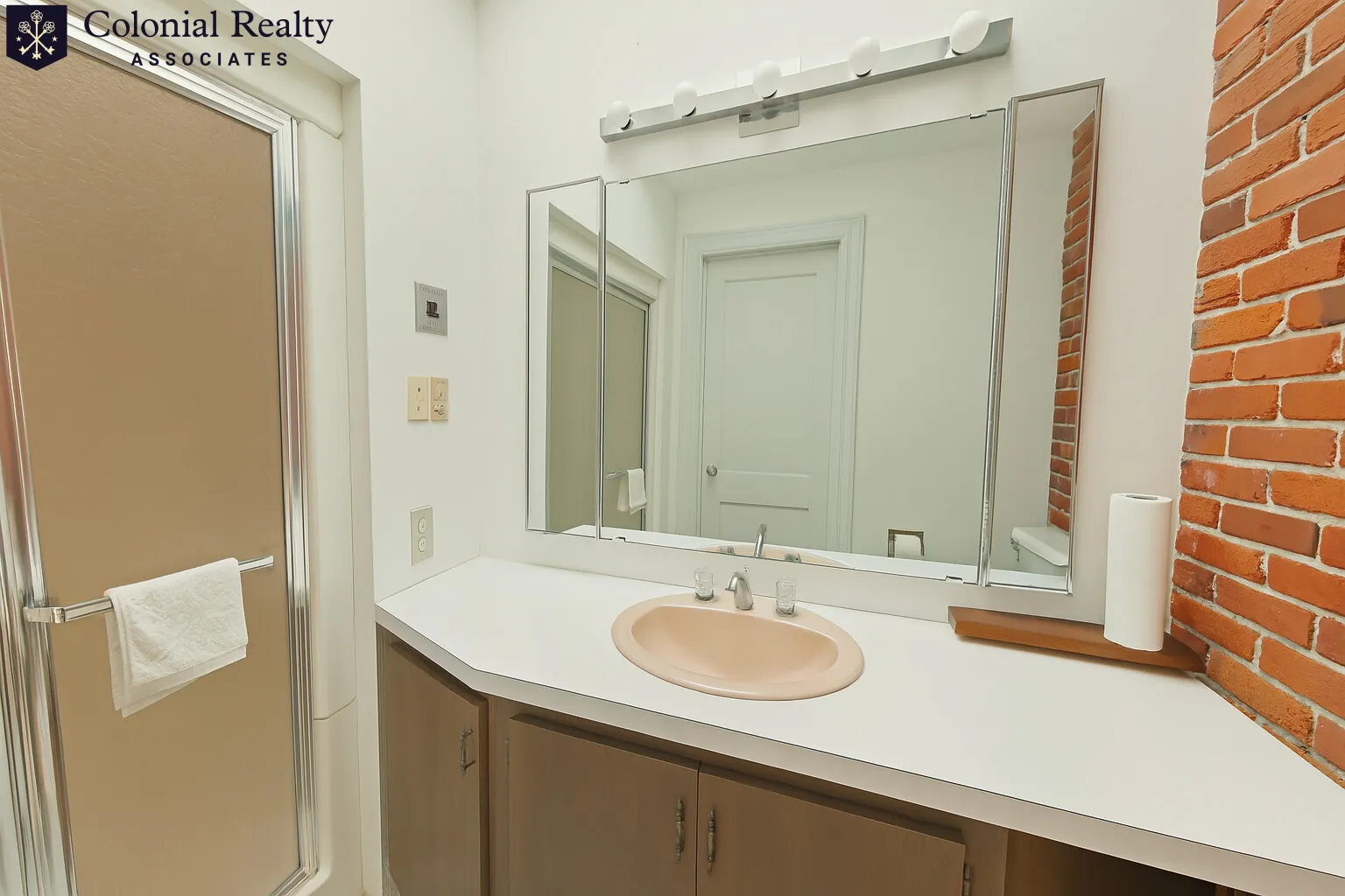 3 bed, 2.5 bath apartment for rent at 1715 Beacon St Unit 5, Aspinwall Hill — photo 12 of 14