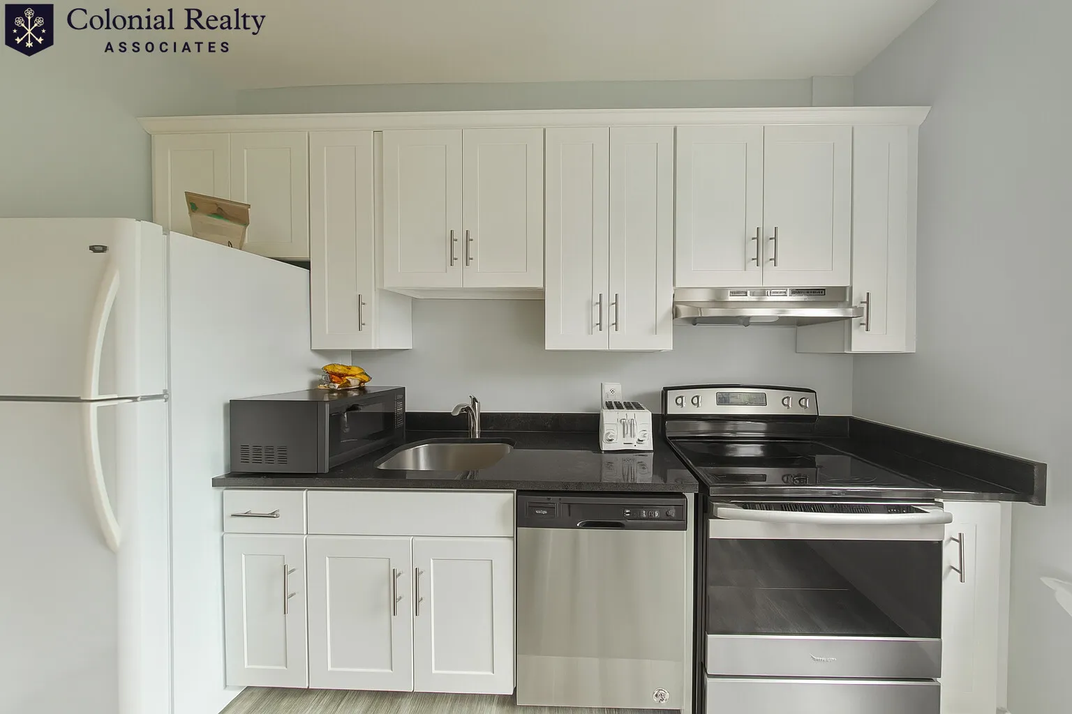 3 bed, 2.5 bath apartment for rent at 1715 Beacon St Unit 5, Aspinwall Hill — photo 4 of 14
