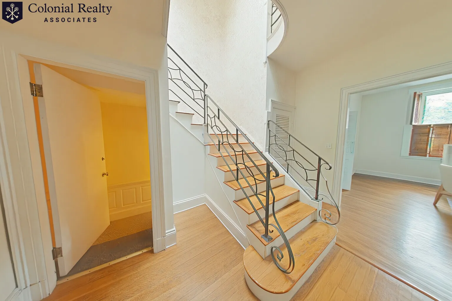 3 bed, 2.5 bath apartment for rent at 1715 Beacon St Unit 5, Aspinwall Hill — photo 2 of 14