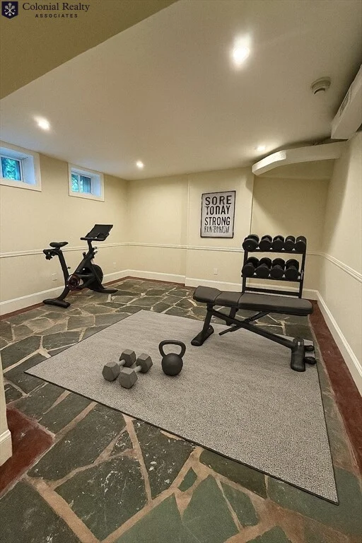 5 bed, 3 bath apartment for rent at 1716 Beacon St Unit 1726, Beaconsfield — photo 13 of 20