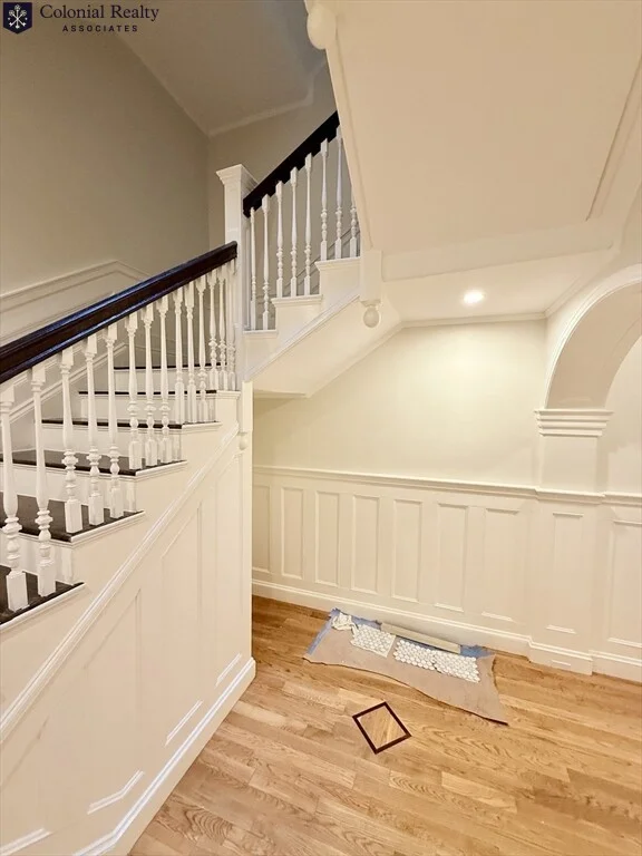 5 bed, 3 bath apartment for rent at 1716 Beacon St Unit 1726, Beaconsfield — photo 16 of 20