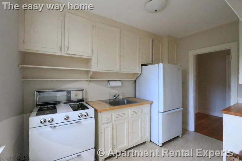 1 bed, 1 bath apartment for rent at 1716 Cambridge St Unit 31, Harvard Square — photo 8 of 19