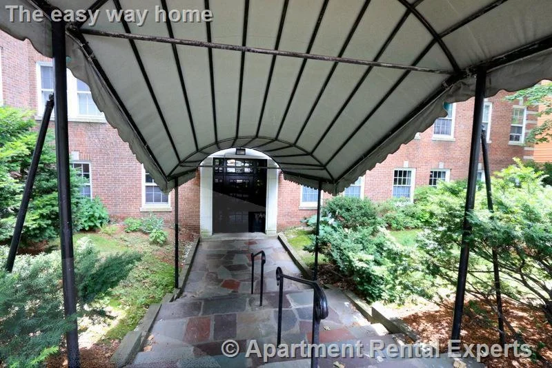 1 bed, 1 bath apartment for rent at 1716 Cambridge St Unit 31, Harvard Square — photo 18 of 19