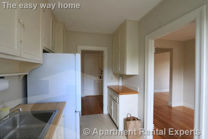 1 bed, 1 bath apartment for rent at 1716 Cambridge St Unit 31, Harvard Square — photo 9 of 19