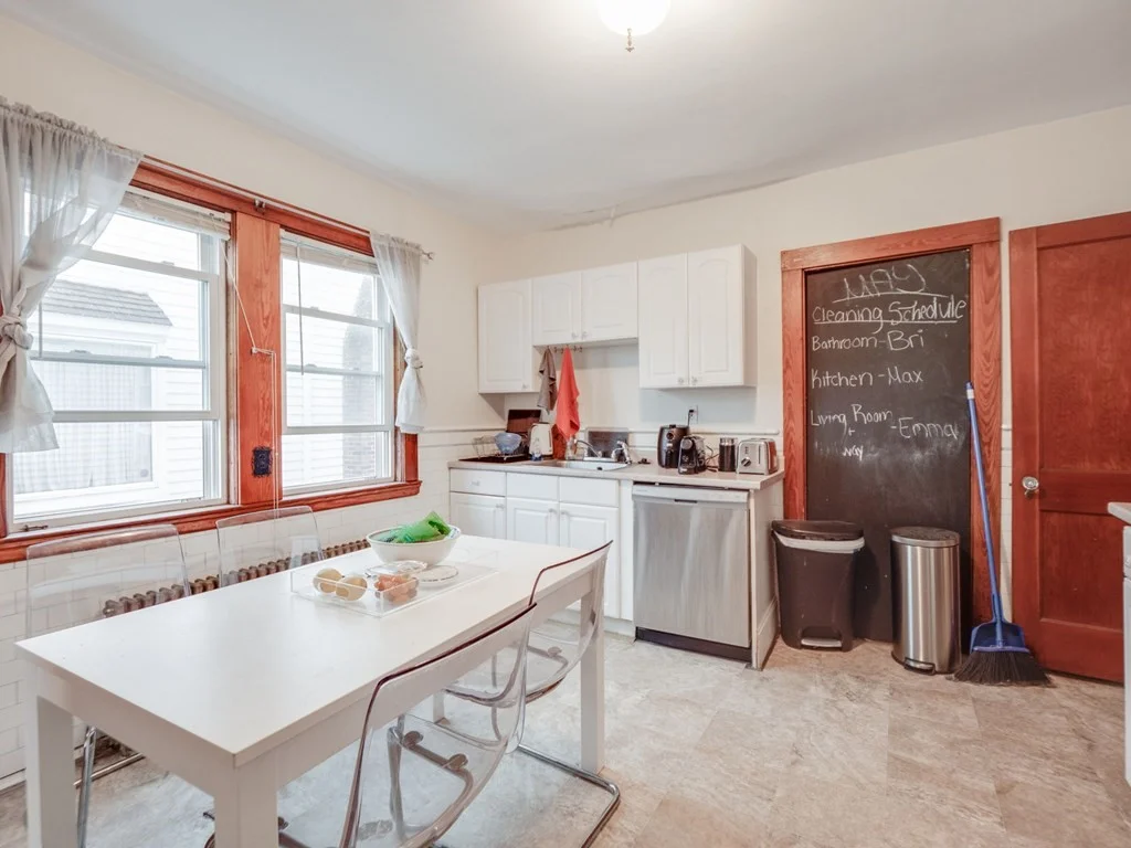 3 bed, 1 bath apartment for rent at 1716 Columbia Rd Unit 1, South Boston — photo 10 of 31